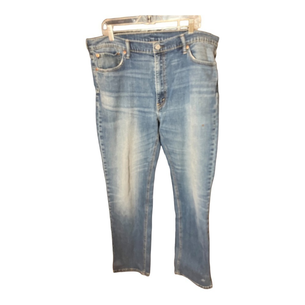 Levi’s Jeans 34x40 Blue Medium Wash Faded Regular Fit 2 Small Stains